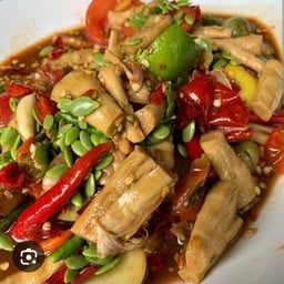 ตำหน่อไม้