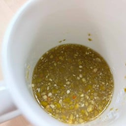 หมูจิ้มเปรี้ยว โรงอาหารเซนต์โย ซอยคอนแวนต์