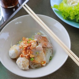 ก๋วยเตี๋ยวแห้ง
