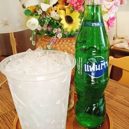น้ำอัดลมเขียวแฟนต้า