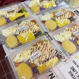 บ้านจอมป่วนแซนด์วิชสลัดโรล หมู่บ้านสิรารมย์พาร์ค