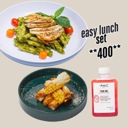 Easy lunch set (เพนเน่เพสโต้ บัฟฟาโร่คอน น้ำแตงโมสกัดเย็น)