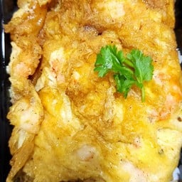 ไข่เจียวกุ้งราดข้าว