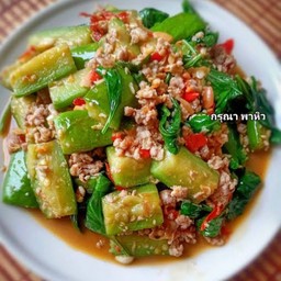 ผัดมะเขือยาวหมูสับ(กับข้าว)