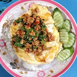 ข้าวไข่ข้นกะเพรา