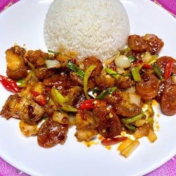 ผัดพริกเผากุนเชียงหมูกรอบ