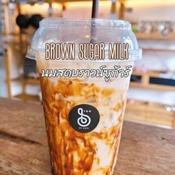 นมสดบราวซูก้าร์ เย็น