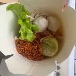 หมี่ไก่ฉีก ฮาลาล (อร่อยเข้มข้น) by…kunfa  /ข้าวไก่อบน้ำจิ้มแจ๋ว