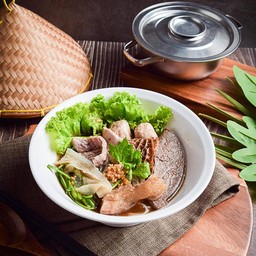ก๋วยเตี๋ยวเนื้อ