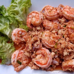 ลาบอกไก่ใส่กุ้ง
