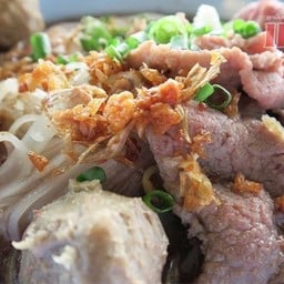 เจ๊แป๋ม ก๋วยเตี๋ยวแชมป์ บงกช