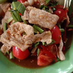 ตำหมูสะดุ้ง