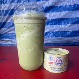 นมหมีชาเขียวปั่น