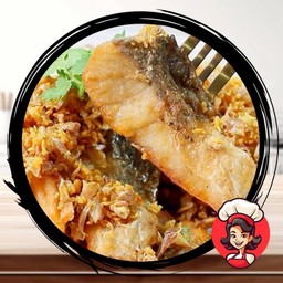 ปลากะพงทอดกระเทียม(เป็นกับข้าว)