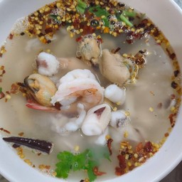 ต้มแซ่บทะเลรวมมิต
