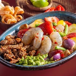 ตำสตรอว์เบอร์รีกุ้งสด