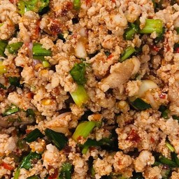 ลาบหมูราดข้าว