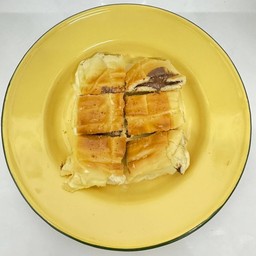 ขนมปังกลมปิ้ง ( นูเทลล่า )