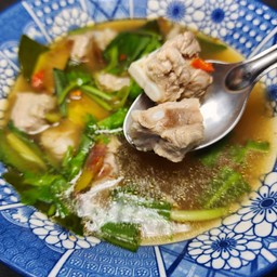ต้มแซบกระดูกอ่อนหมู