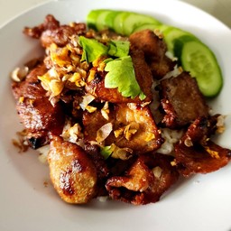 ข้าวหมูทอด