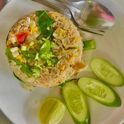 ข้าวผัดแหนม