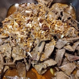 ผัดตับกระเทียม