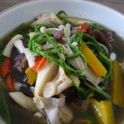 แกงเห็ดรวม