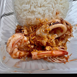 ข้าวทะเลกระเทียม