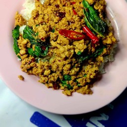 กระเพรา หมูสับ