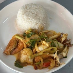 ข้่าวทะเลผัดไข่เค็ม