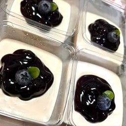 Tynicof coffee and bakery : ไทนี่คอฟ สนามบินน้ำ