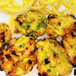 ไก่ทิกก้าครีมกระเทียม