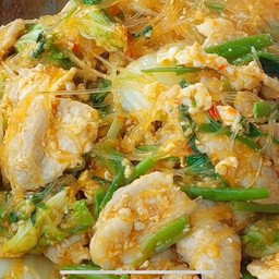 สุกี้แห้ง หมู