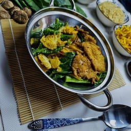 ผัดซีอิ๊วเส้นใหญ่