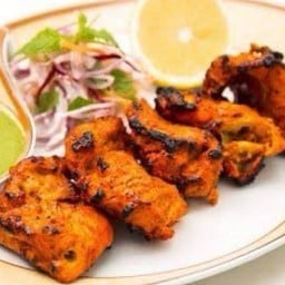 ปลาอบเครื่องเทศ