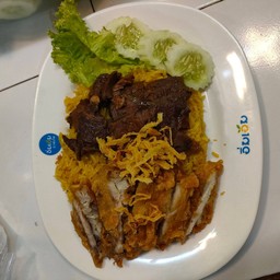 ข้าวหมกไก่ทอดรวมเนื้ออบ