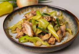 พริกหยวกไก่(กับข้าว)