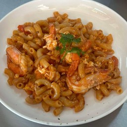 มักกะโรนีซอสกุ้ง