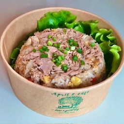 ข้าวผัดทูน่า