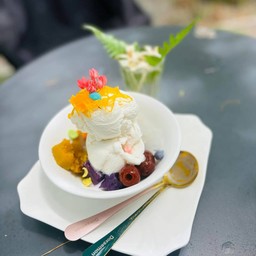 ไอติมกะทิทรงเครื่อง