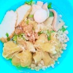 เกี๊ยวหมูน้ำ