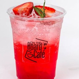 สตอเบอรี่โซดา