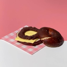 Ang Butter Red Bean Bagel