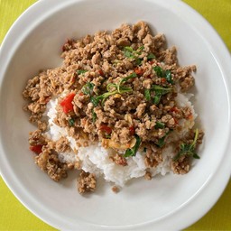 กะเพราหมูสับ