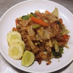 ก๋วยเตี๋ยวผัด