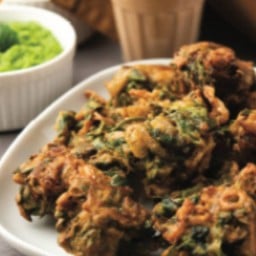 แป้งพาโกร่ามันฝรั่ง ถั่ว และหัวหอม