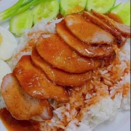 ข้าวหมูแดง