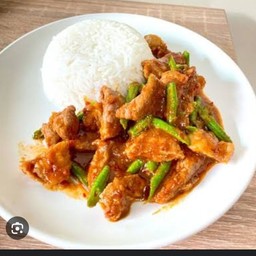 ข้าวพริกแกงหมู