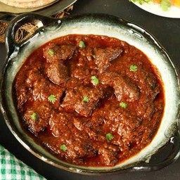 แกงกะหรี่แกะในซอลในซอลปรุงรสเผ็ด