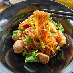 ก๋วยเตี๋ยวเรือเนื้อแห้ง ธรรมดา